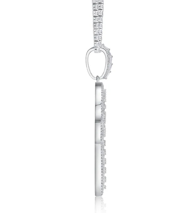 CROSS PENDANT V MOISSANITE