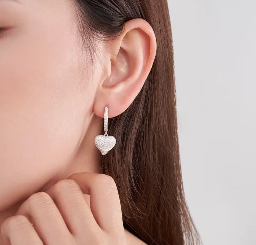 Aretes corazón moissanita