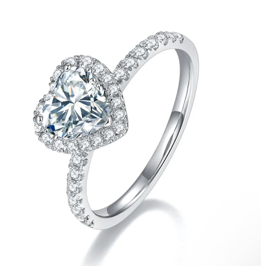 Anillo compromiso de plata con moissanitas