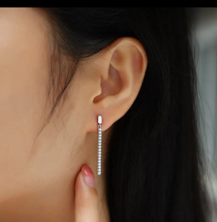 Aretes de plata con moissanitas