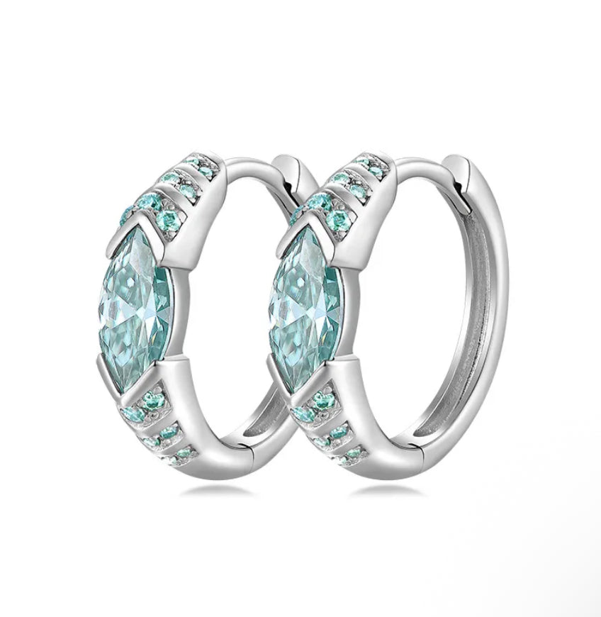 Aretes con moissanitas verdes