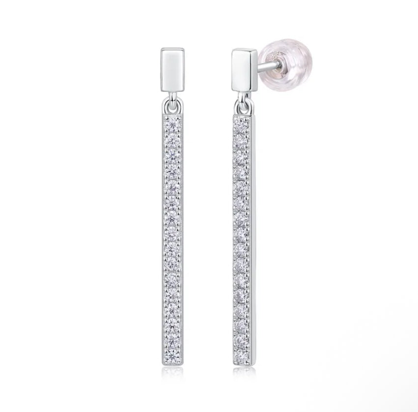 Aretes de plata con moissanitas