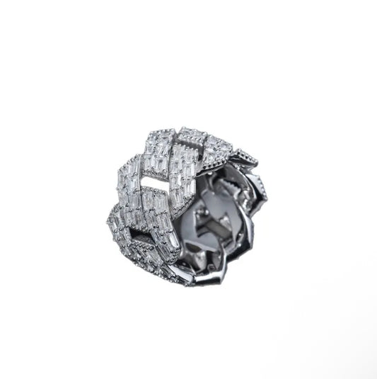 Anillo de plata con moissanitas baguette