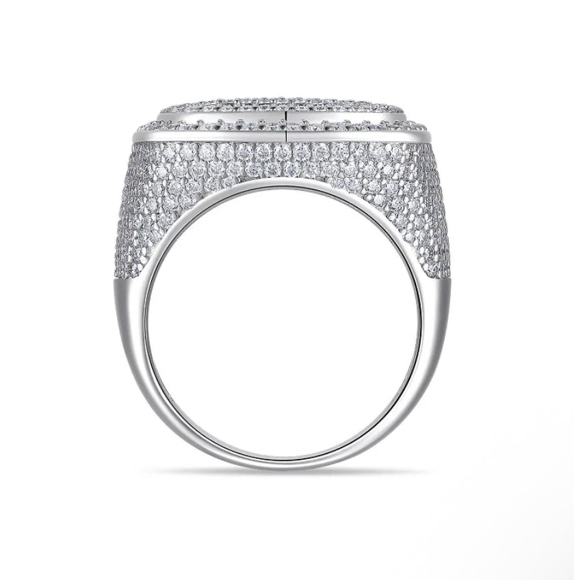 Anillo HP de plata con moissanitas